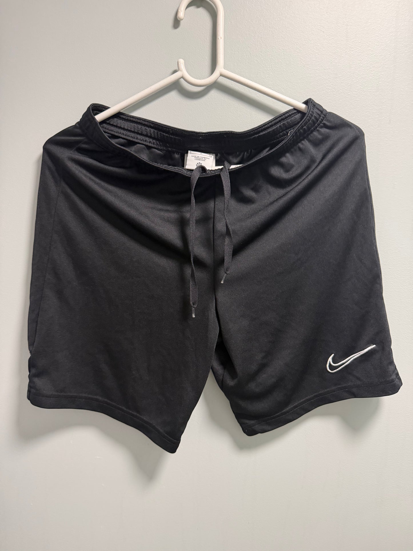 Nike Dri-FIT sporta šorti L – Melni
